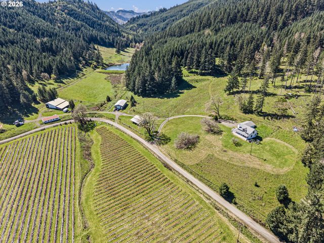 355 BANKS CREEK Rd, Sutherlin, OR 97479