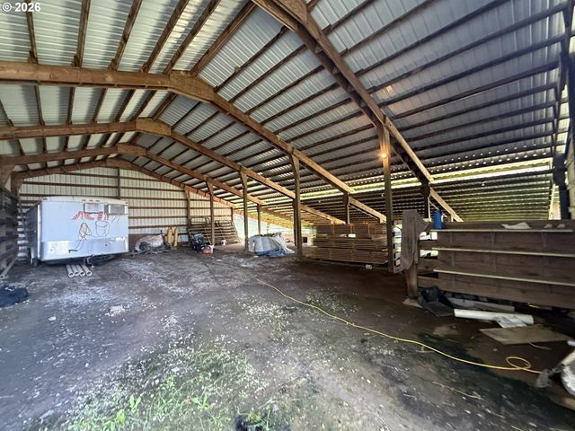 355 BANKS CREEK Rd, Sutherlin, OR 97479