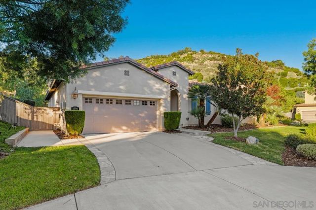 2690 Ponderosa Ct, Escondido, CA 92027