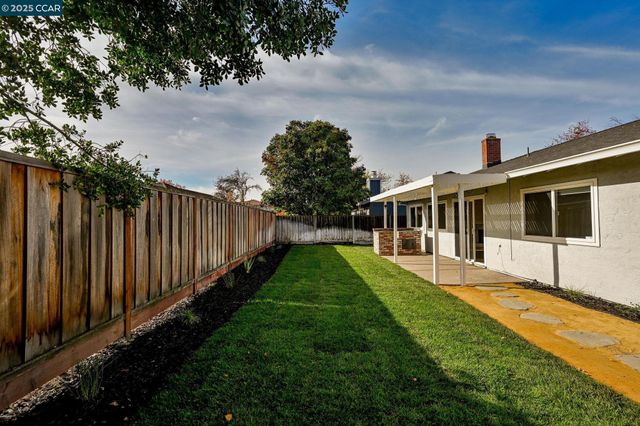 3588 Ballantyne Drive, Pleasanton, CA 94566