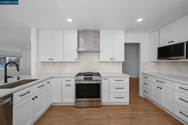 3588 Ballantyne Drive, Pleasanton, CA 94566