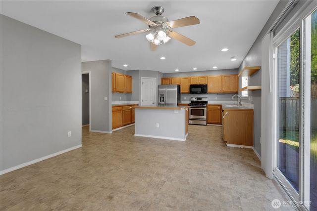 13604 116th Avenue Ct E, Puyallup, WA 98374