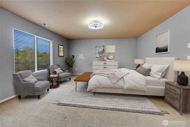 13604 116th Avenue Ct E, Puyallup, WA 98374
