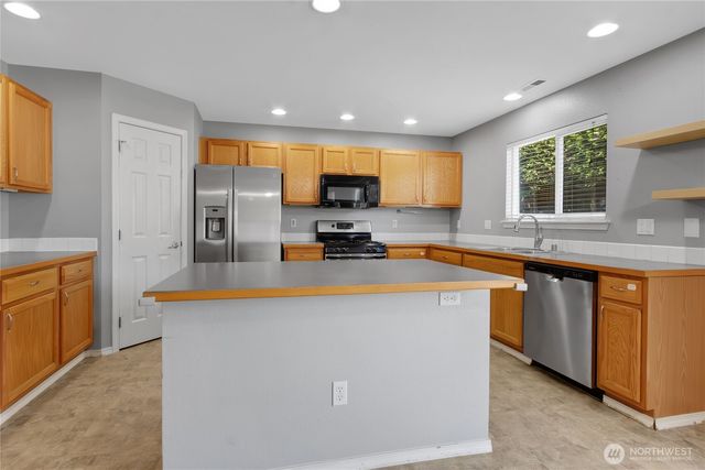 13604 116th Avenue Ct E, Puyallup, WA 98374