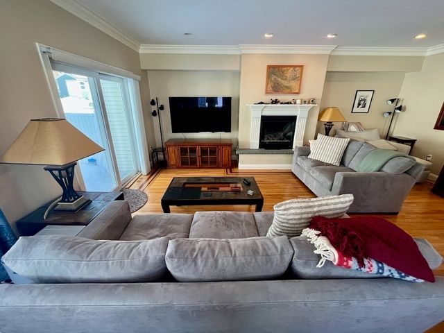 79 Fayette Street 79, Watertown, MA 02472