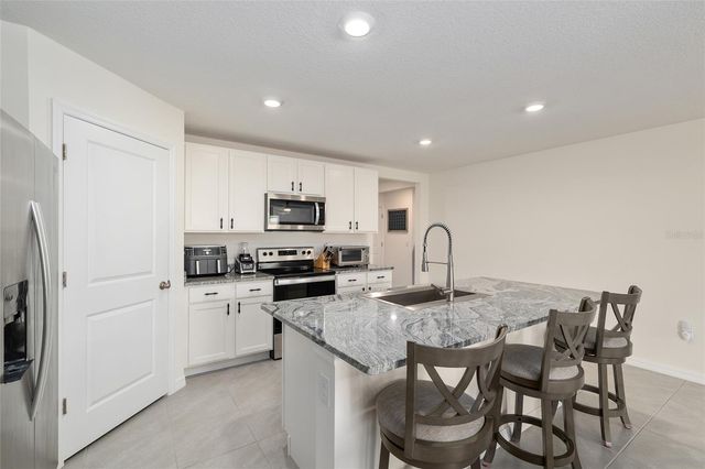 17478 NW 172ND AVENUE, Alachua, FL 32615