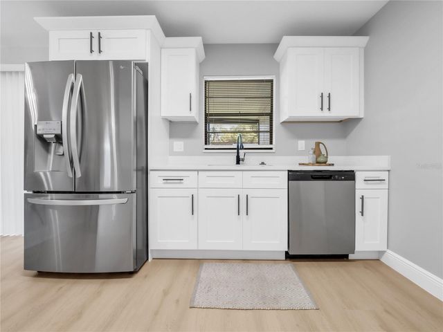 5213 COLFAX PLACE, Seffner, FL 33584