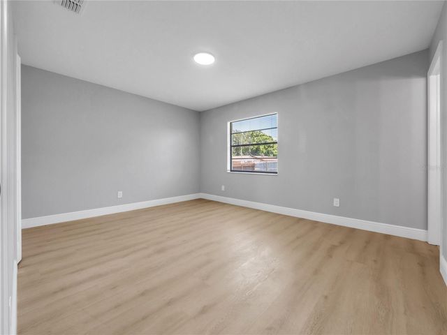 5213 COLFAX PLACE, Seffner, FL 33584