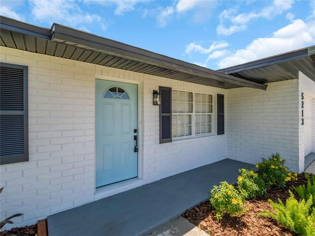 5213 COLFAX PLACE, Seffner, FL 33584