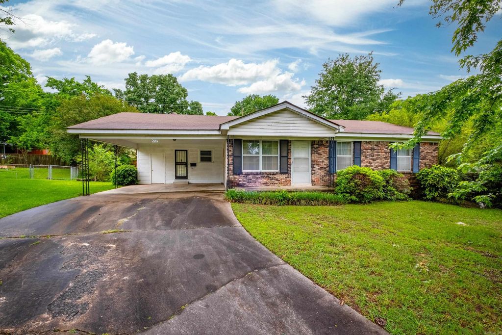 6809 Sandpiper, Little Rock, AR 72205