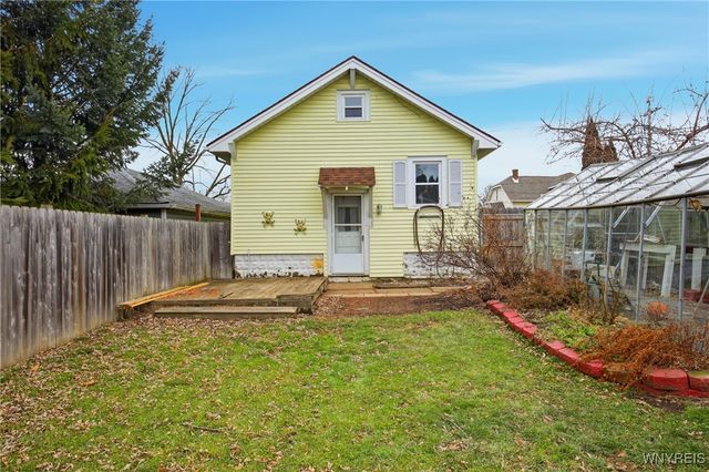 7813 Edison Avenue, Niagara Falls, NY 14304