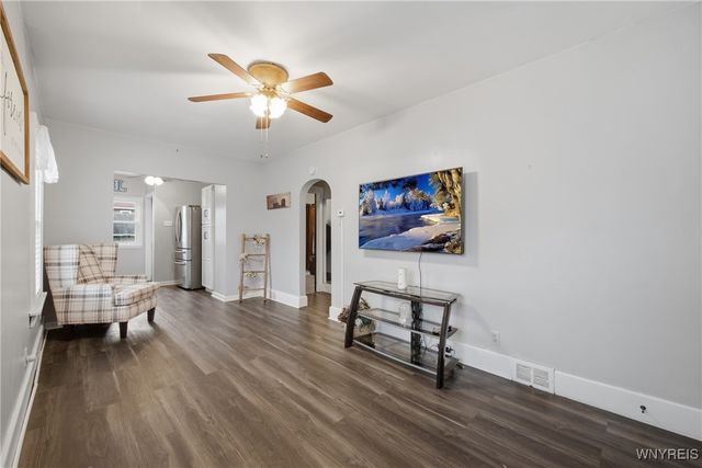 7813 Edison Avenue, Niagara Falls, NY 14304