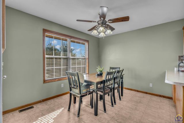 3704 NW Cherry Creek DR, Topeka, KS 66618