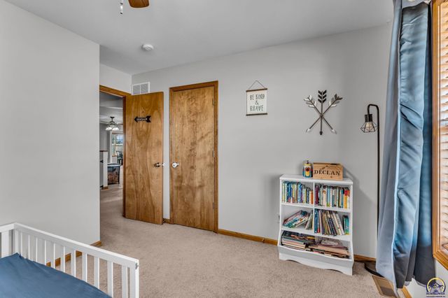 3704 NW Cherry Creek DR, Topeka, KS 66618