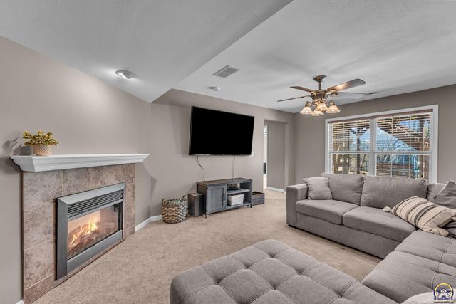 3704 NW Cherry Creek DR, Topeka, KS 66618