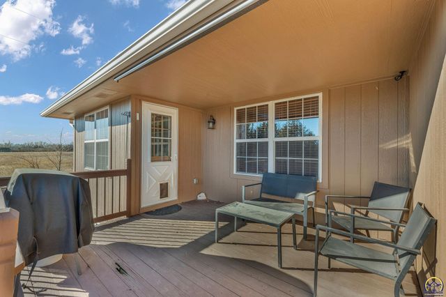 3704 NW Cherry Creek DR, Topeka, KS 66618