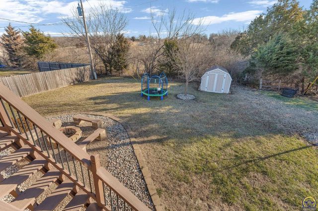 3704 NW Cherry Creek DR, Topeka, KS 66618