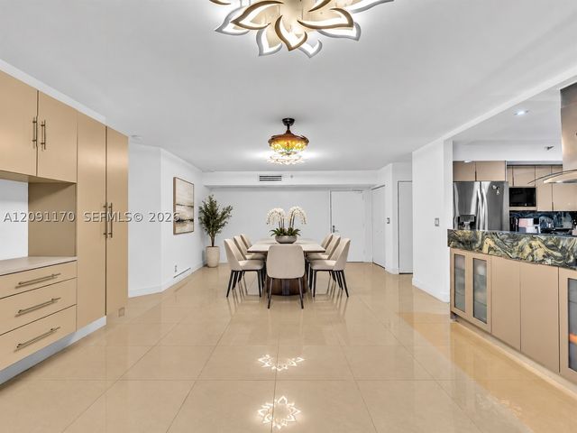 3530 Mystic Pointe Dr 2002, Aventura, FL 33180