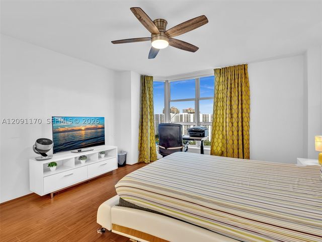3530 Mystic Pointe Dr 2002, Aventura, FL 33180