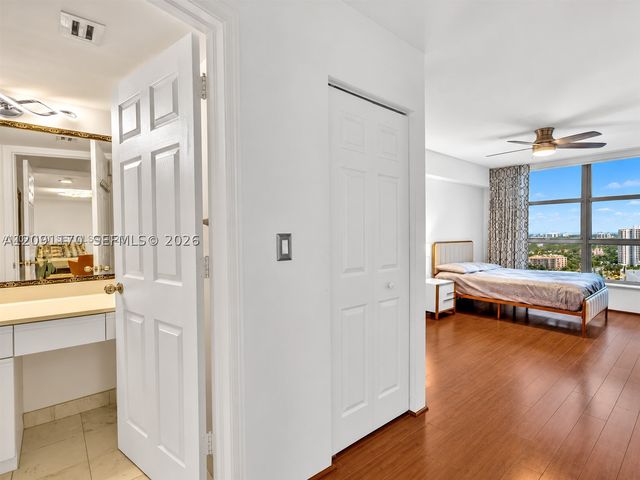 3530 Mystic Pointe Dr 2002, Aventura, FL 33180