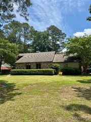 215 W Castlewood Drive, Selma, AL 36701