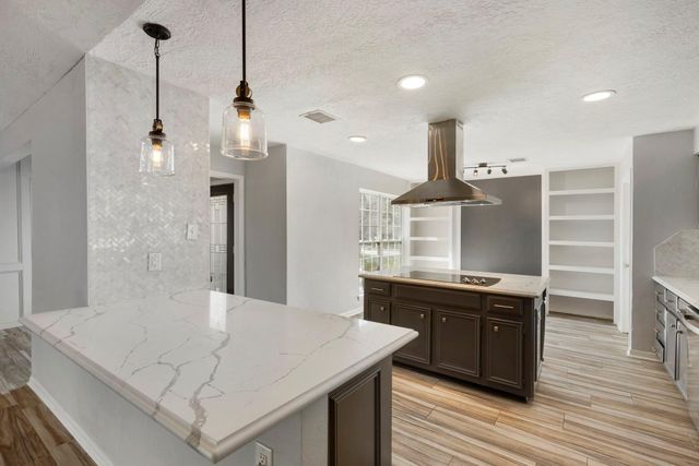 3622 Hill Springs Drive, Houston, TX 77345