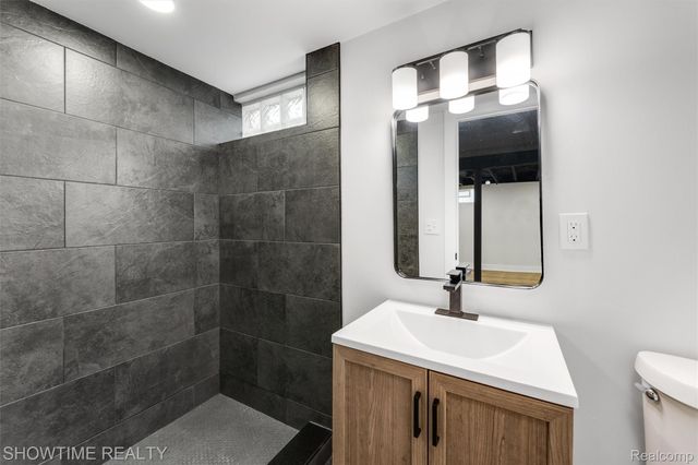 769 Coolidge Avenue, Clawson, MI 48017