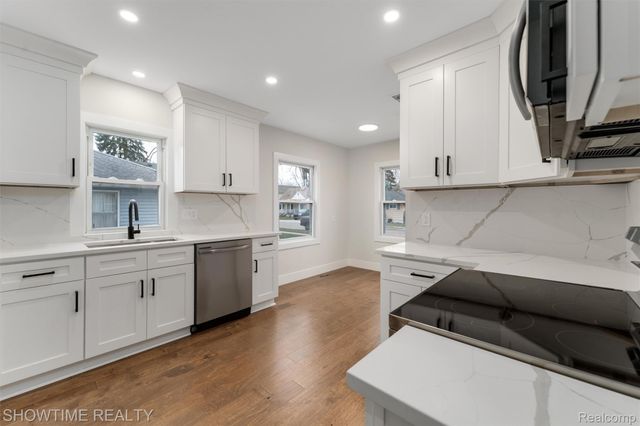 769 Coolidge Avenue, Clawson, MI 48017