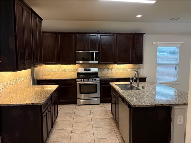 24307 Hampton Terrace Lane, Spring, TX 77389