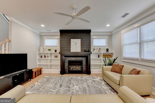 3206 Mchenry Avenue, Scottdale, GA 30079