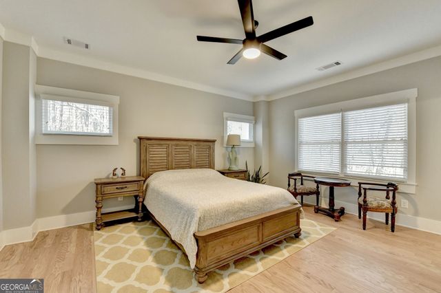 3206 Mchenry Avenue, Scottdale, GA 30079