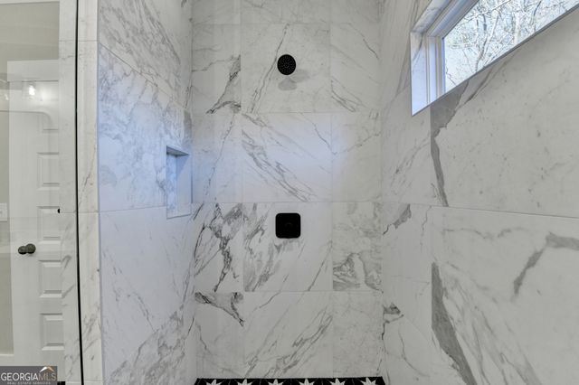 3206 Mchenry Avenue, Scottdale, GA 30079