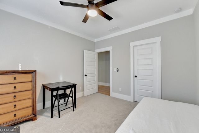 3206 Mchenry Avenue, Scottdale, GA 30079