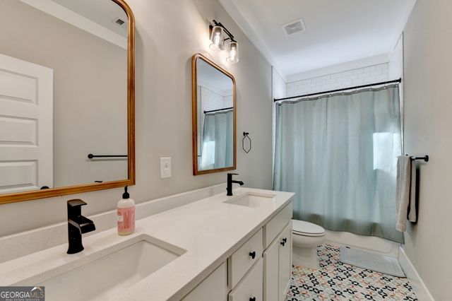 3206 Mchenry Avenue, Scottdale, GA 30079