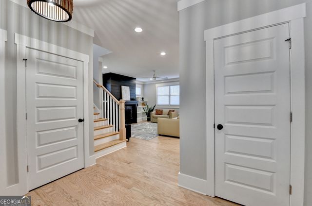 3206 Mchenry Avenue, Scottdale, GA 30079