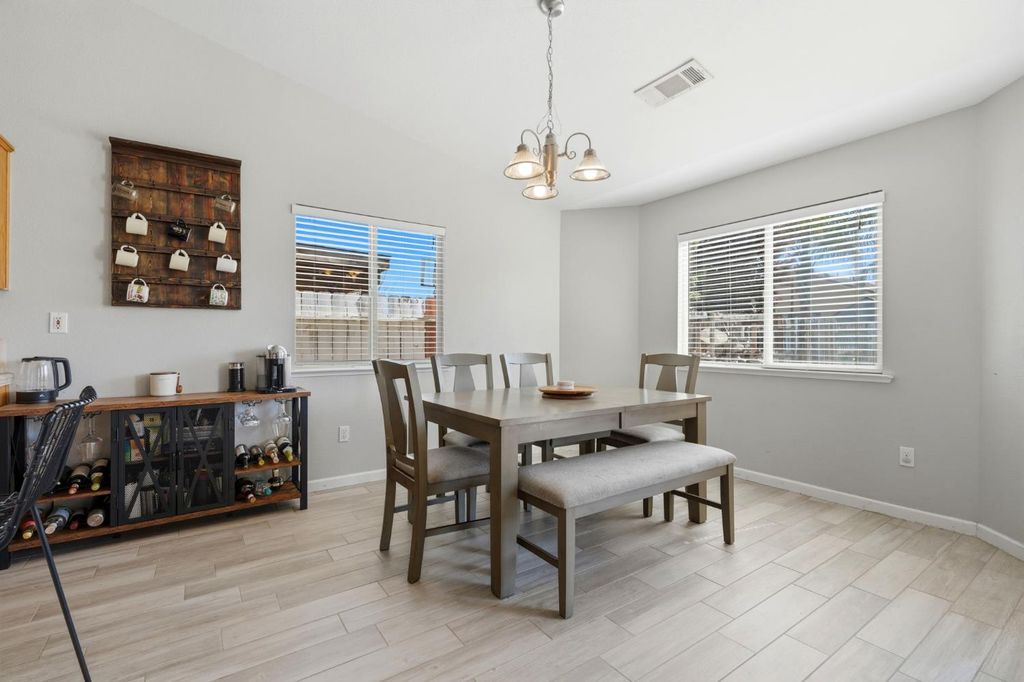 Image 19 of property listing at 1849 W Spring Crest Street, Hanford, CA 93230