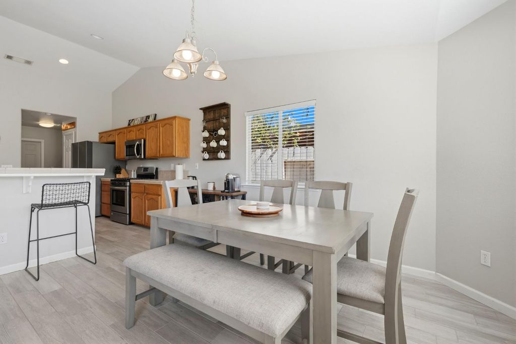 Image 20 of property listing at 1849 W Spring Crest Street, Hanford, CA 93230