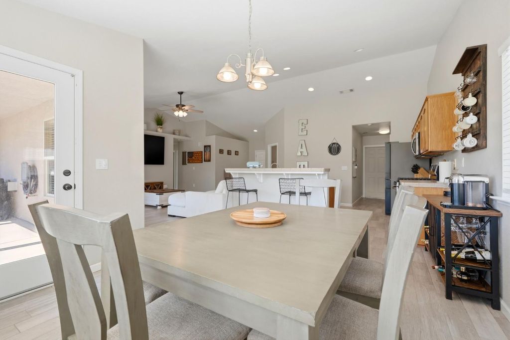 Image 21 of property listing at 1849 W Spring Crest Street, Hanford, CA 93230