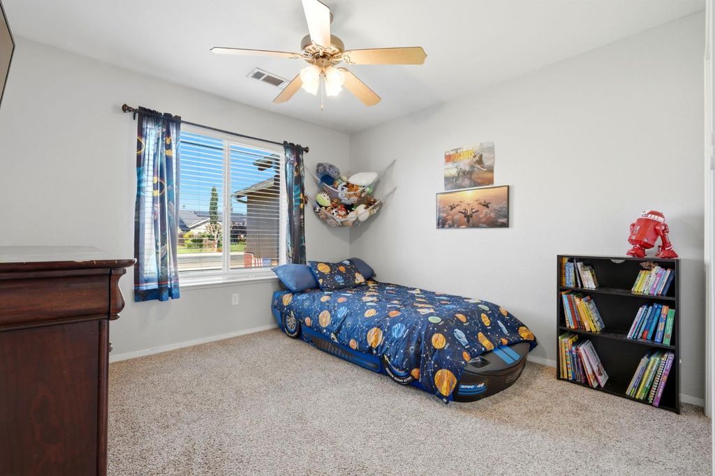 Image 27 of property listing at 1849 W Spring Crest Street, Hanford, CA 93230