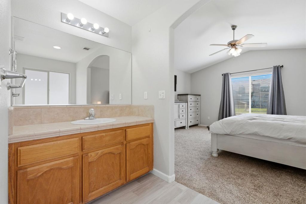 Image 37 of property listing at 1849 W Spring Crest Street, Hanford, CA 93230