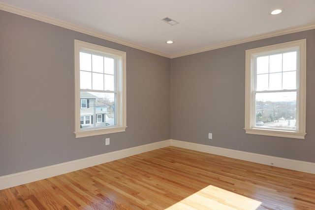 276 Waverley Avenue 1, Watertown, MA 02472