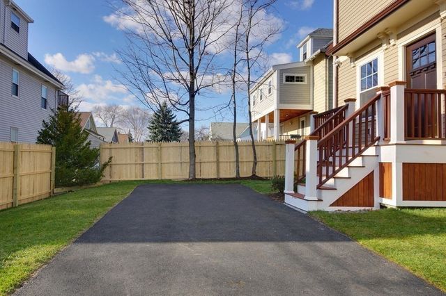 276 Waverley Avenue 1, Watertown, MA 02472