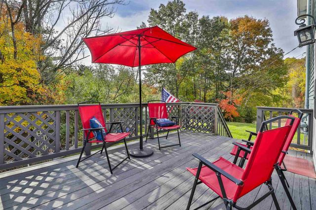 2 Fieldstone Drive, Derry, NH 03038
