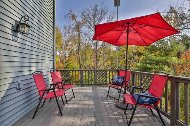2 Fieldstone Drive, Derry, NH 03038
