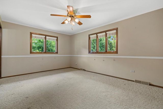 8640 111th AVENUE, Pleasant Prairie, WI 53158