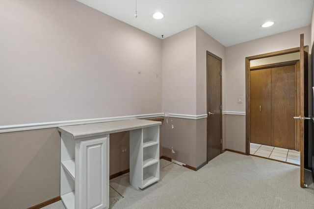 8640 111th AVENUE, Pleasant Prairie, WI 53158