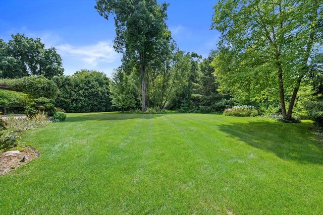 8640 111th AVENUE, Pleasant Prairie, WI 53158