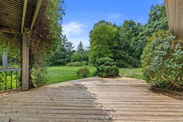 8640 111th AVENUE, Pleasant Prairie, WI 53158