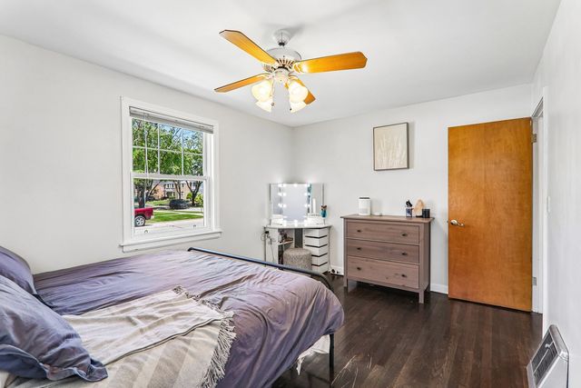 2104 Portsmouth Avenue, Westchester, IL 60154