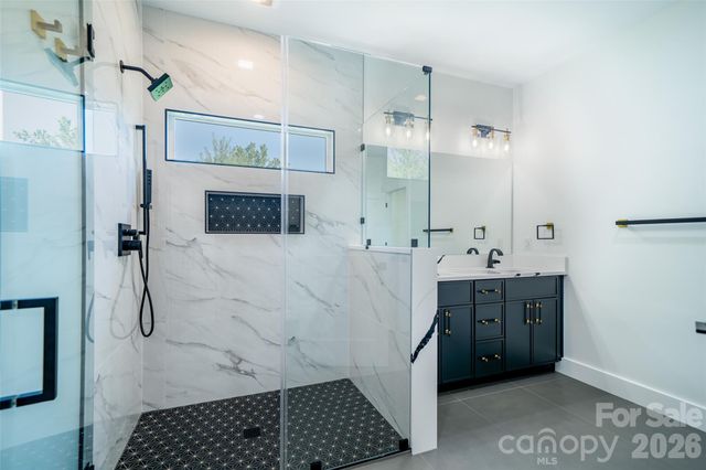 253 Eagles Eye Drive, Hendersonville, NC 28792